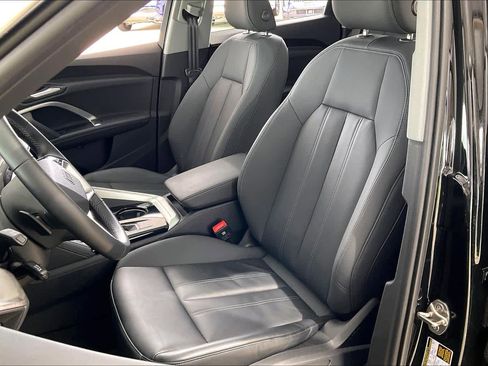 Used 2025 Audi Q5 Premium Plus w/ Premium Plus image 8