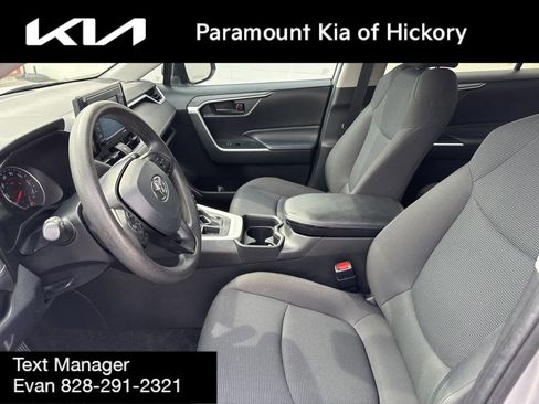 Used 2020 Toyota RAV4 LE image 19