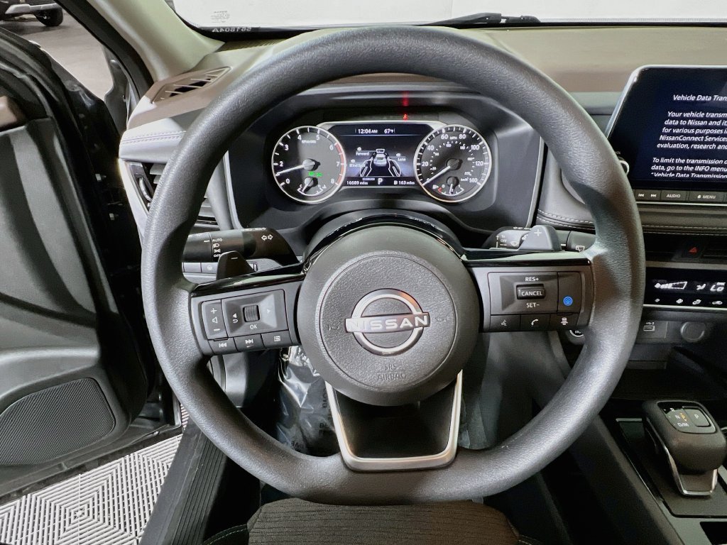 Used 2023 Nissan Rogue SV FWD image 10