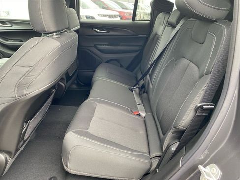 New 2026 Jeep Grand Cherokee Laredo X AWD/4WD image 14
