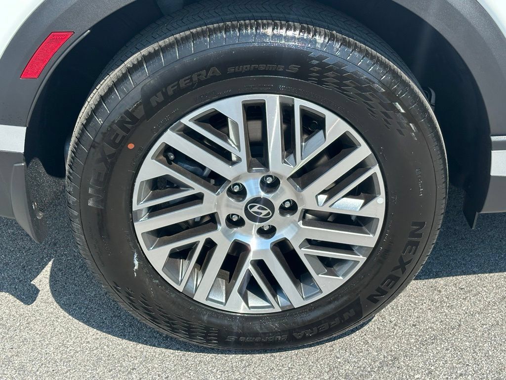 Certified 2026 Hyundai Palisade SEL AWD/4WD image 9