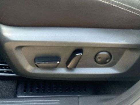 Used 2024 Nissan Rogue SV image 23