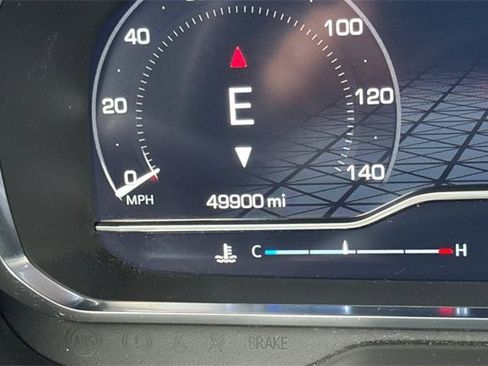 Used 2023 GMC Yukon XL SLE w/ Gmc Pro Safety Plus Package image 42