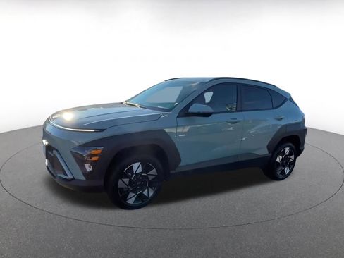 Used 2025 Hyundai Kona SEL image 8