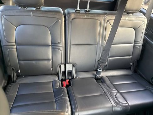 Used 2023 Lincoln Navigator L Reserve image 14