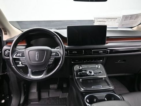 Used 2023 Lincoln Nautilus Reserve AWD/4WD image 25