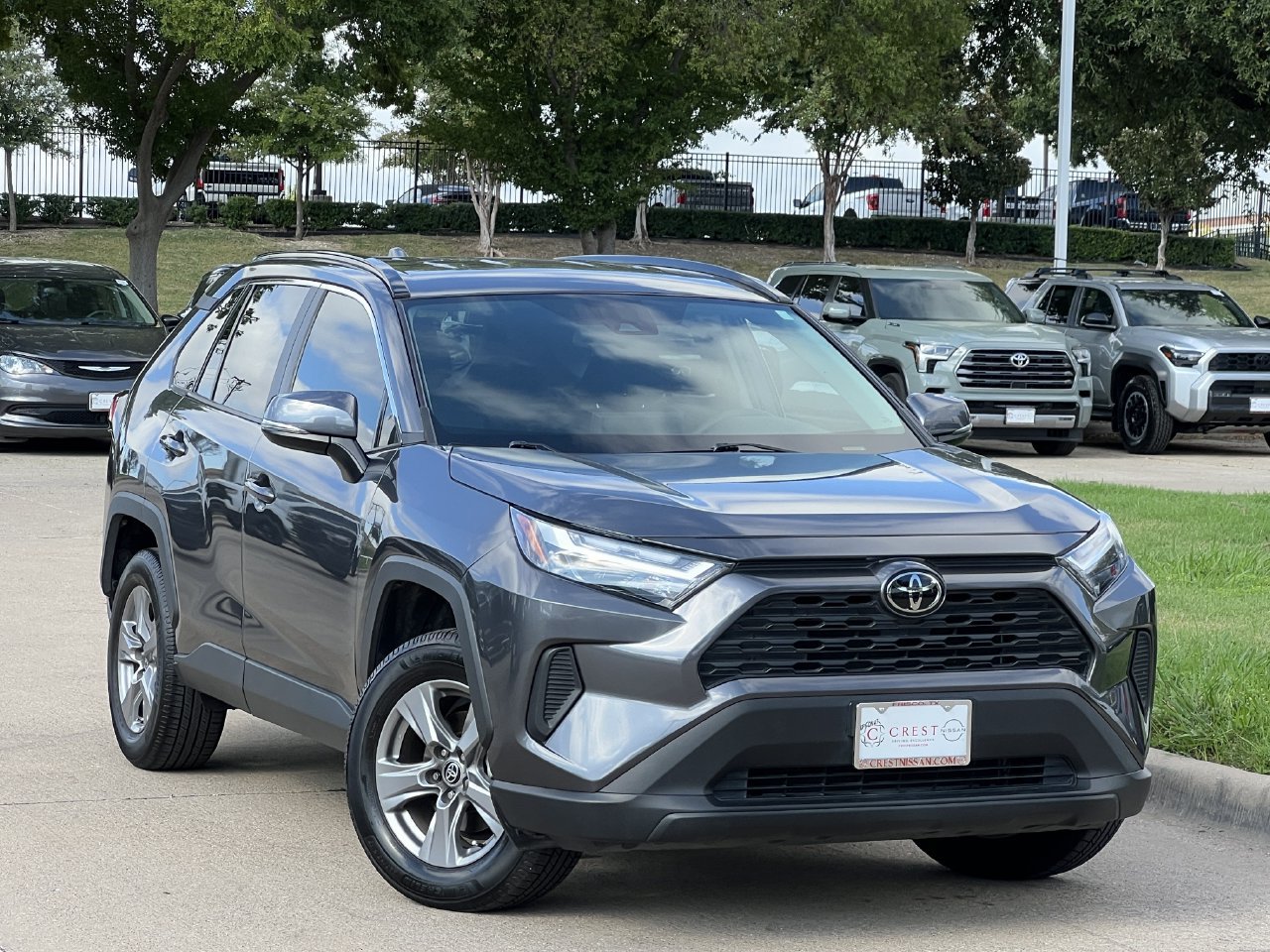 Used 2024 Toyota RAV4 XLE AWD/4WD image 2