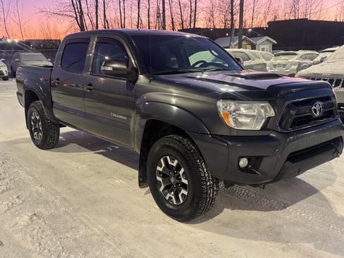 Used 2015 Toyota Tacoma PreRunner image 7