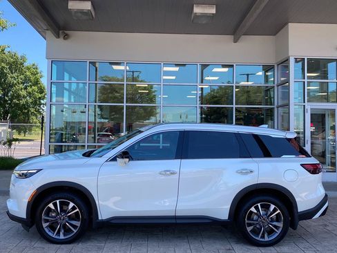 Used 2023 INFINITI QX60 Luxe w/ Vision Package AWD/4WD image 4