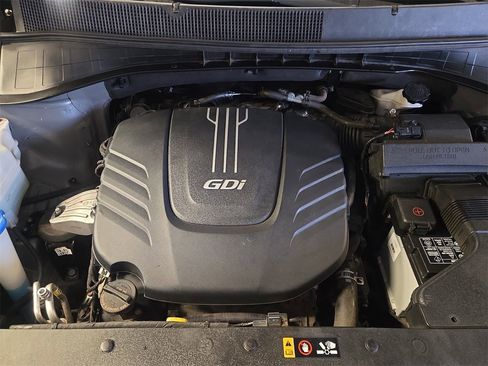 Used 2017 Kia Sorento SX image 31