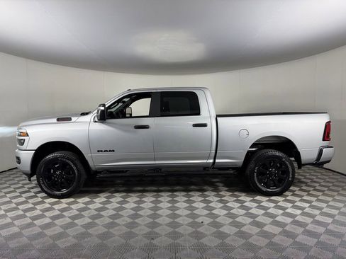 Used 2026 RAM 2500 Big Horn AWD/4WD image 9