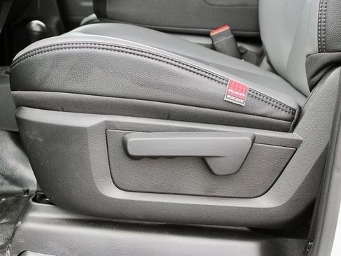 New 2024 RAM 5500 Tradesman w/ Max Tow Package image 14