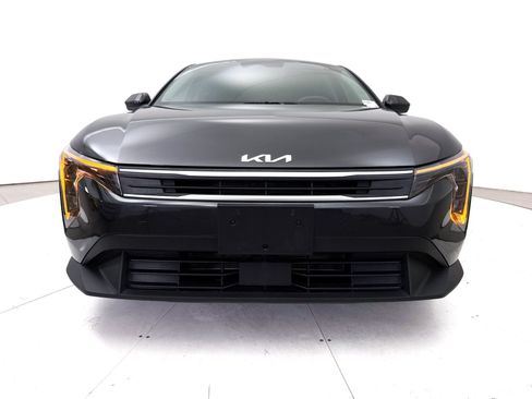Used 2025 Kia K4 FWD image 11