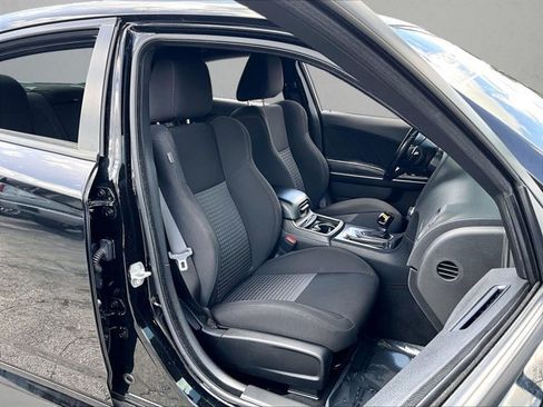 Used 2022 Dodge Charger R/T RWD image 9