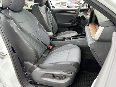 New 2026 Volkswagen Tiguan SEL R-Line AWD/4WD image 20