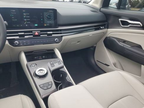 New 2026 Kia Sportage EX image 12