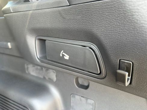 New 2025 Mitsubishi Outlander SE image 28