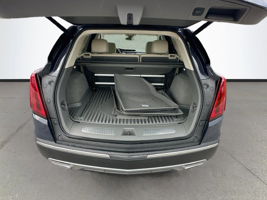 Used 2025 Cadillac XT5 Premium Luxury w/ LPO, Floor Liner Package FWD image 23