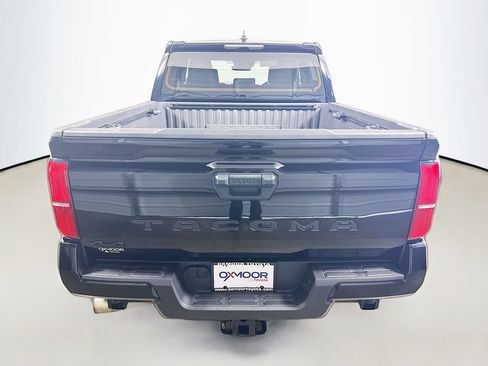 Certified 2024 Toyota Tacoma TRD Off-Road AWD/4WD image 6