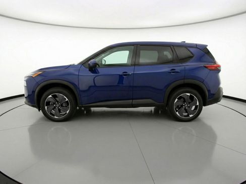 Used 2025 Nissan Rogue SV image 5