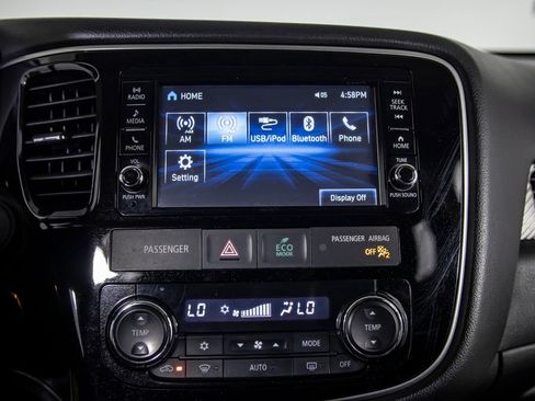 Used 2018 Mitsubishi Outlander ES FWD image 31