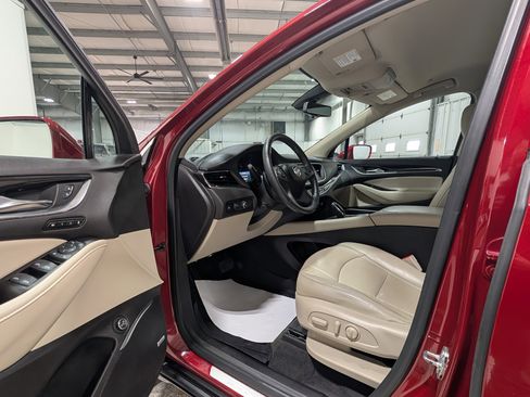 Used 2019 Buick Enclave Premium AWD/4WD image 13