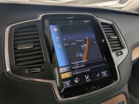 Certified 2022 Volvo XC90 T6 Momentum w/ Climate Package image 13