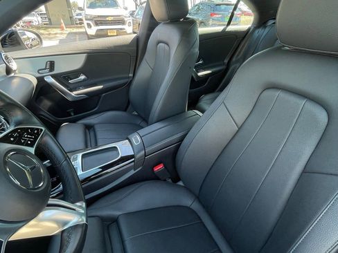 Used 2025 Mercedes-Benz CLA 250 image 21