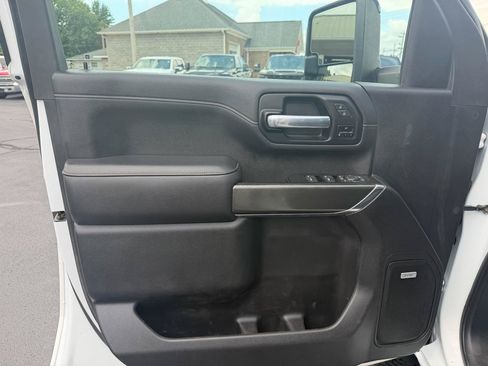 Used 2020 GMC Sierra 2500 AT4 w/ AT4 Premium Package AWD/4WD image 11