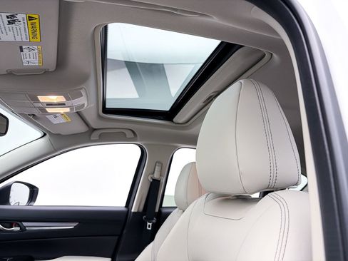 Used 2025 MAZDA CX-5 AWD 2.5 S w/ Premium Plus Pkg image 3