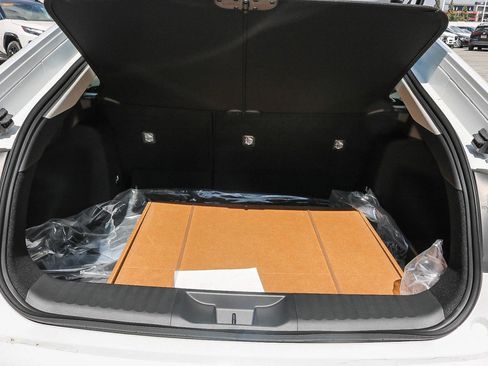 New 2026 Toyota Prius LE FWD image 13