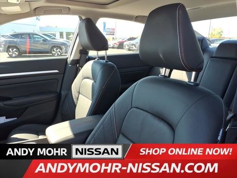 New 2025 Nissan Altima 2.5 SR w/ SR Premium Package image 8