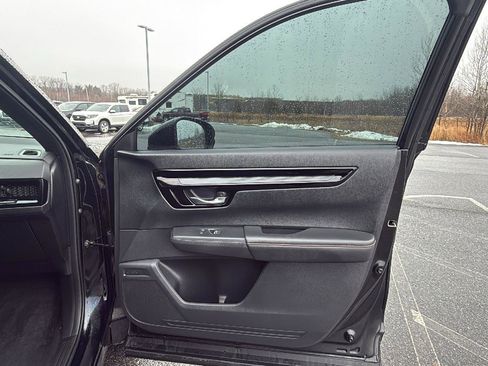 Used 2024 Honda CR-V Sport Touring image 17