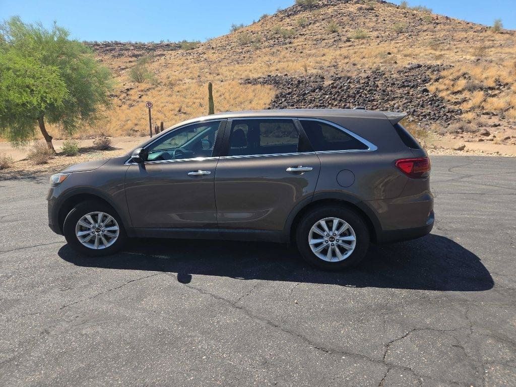 Used 2019 Kia Sorento FWD image 8