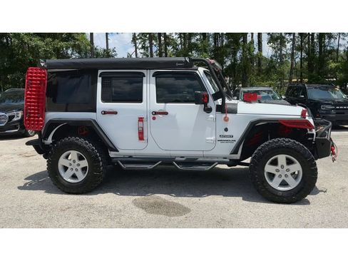 Used 2017 Jeep Wrangler Unlimited Sport w/ Quick Order Package 23S AWD/4WD image 2