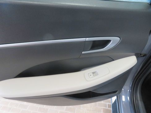 Used 2024 Hyundai Sonata SEL w/ Convenience Package image 18