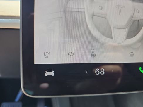 Used 2023 Tesla Model Y Long Range image 22