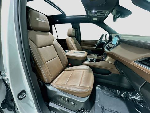 Used 2024 Chevrolet Tahoe High Country AWD/4WD image 31