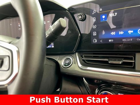 Certified 2024 Chevrolet Trax ACTIV w/ Sunroof Package image 6