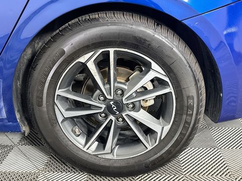 Used 2024 Kia Forte LXS w/ LXS Technology Package FWD image 35