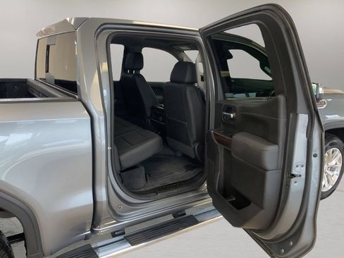 Used 2022 GMC Sierra 1500 SLT w/ SLT Premium Plus Package AWD/4WD image 24