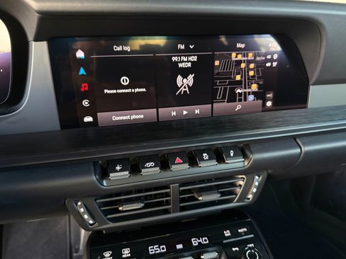 Used 2025 Porsche 911 Carrera GTS image 36