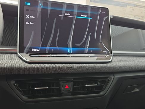 New 2026 Volkswagen Tiguan S FWD image 19