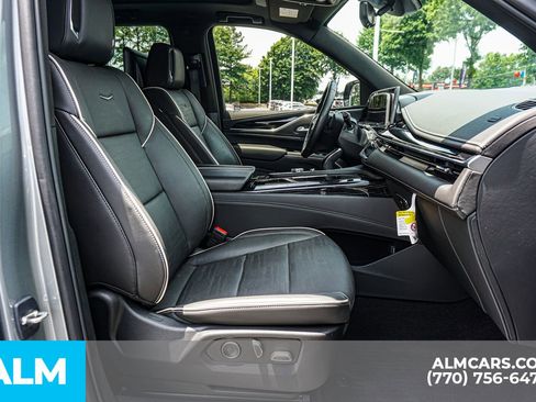 Used 2023 Cadillac Escalade ESV Sport RWD image 25