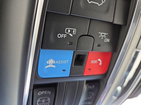 New 2026 Jeep Grand Cherokee Altitude image 20