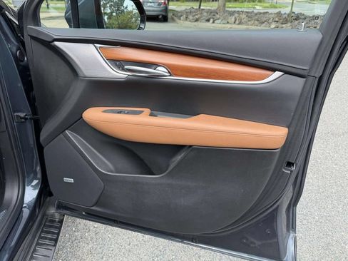 Used 2021 Cadillac XT5 Premium Luxury AWD/4WD image 8
