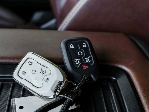 Used 2019 Chevrolet Suburban Premier image 74