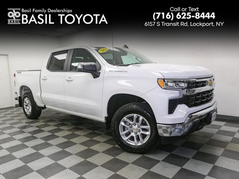 Used 2024 Chevrolet Silverado 1500 LT image 1