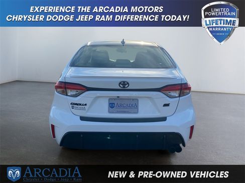 Used 2023 Toyota Corolla SE image 4