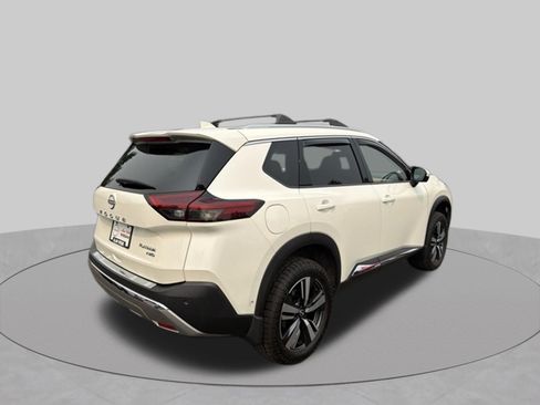 Used 2023 Nissan Rogue Platinum AWD/4WD image 3
